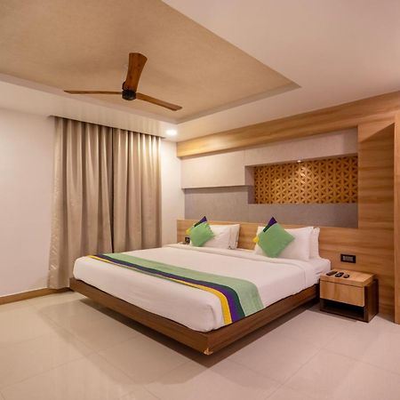 Treebo Golden Swan Pammal Hotel Chennai Bagian luar foto