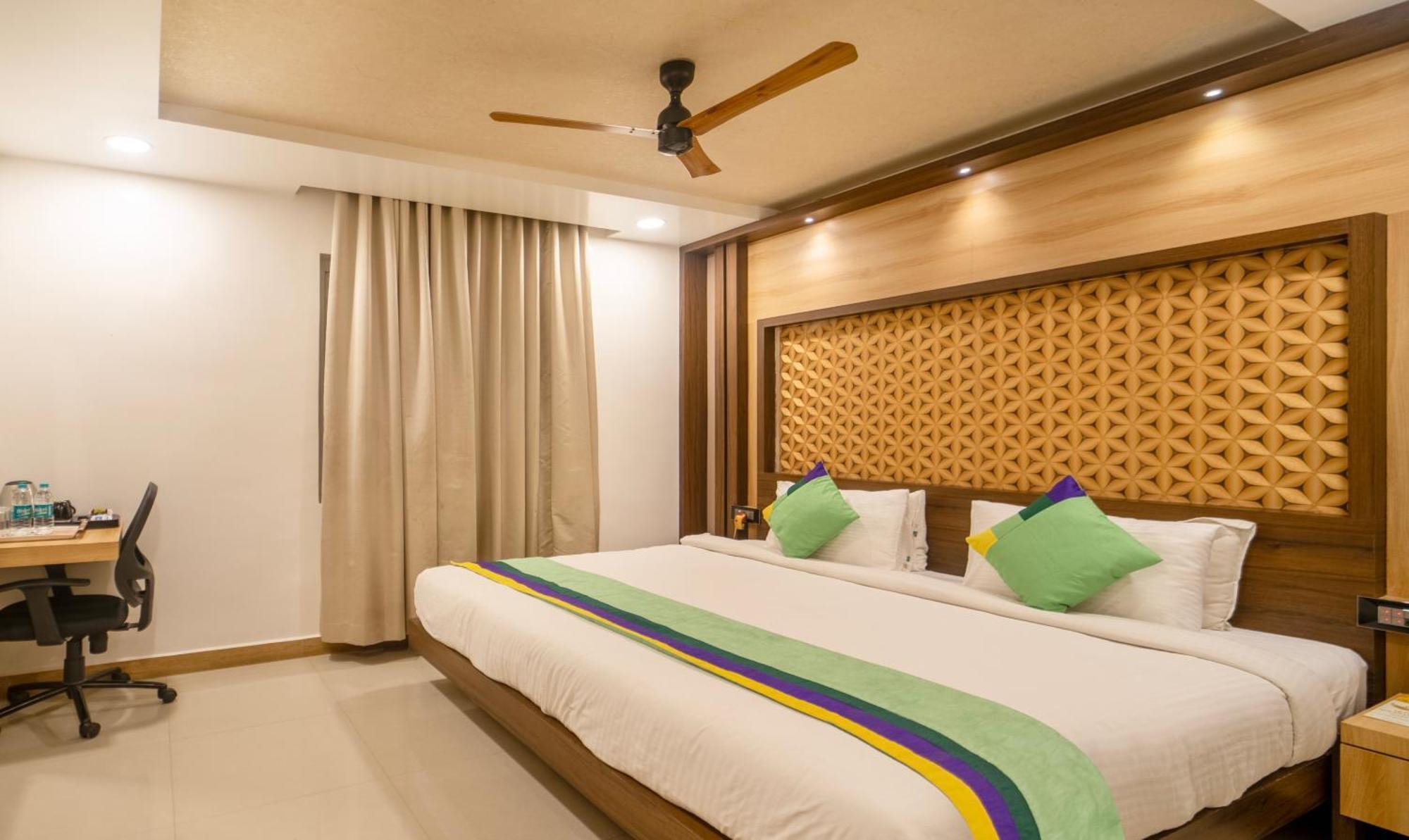 Treebo Golden Swan Pammal Hotel Chennai Bagian luar foto