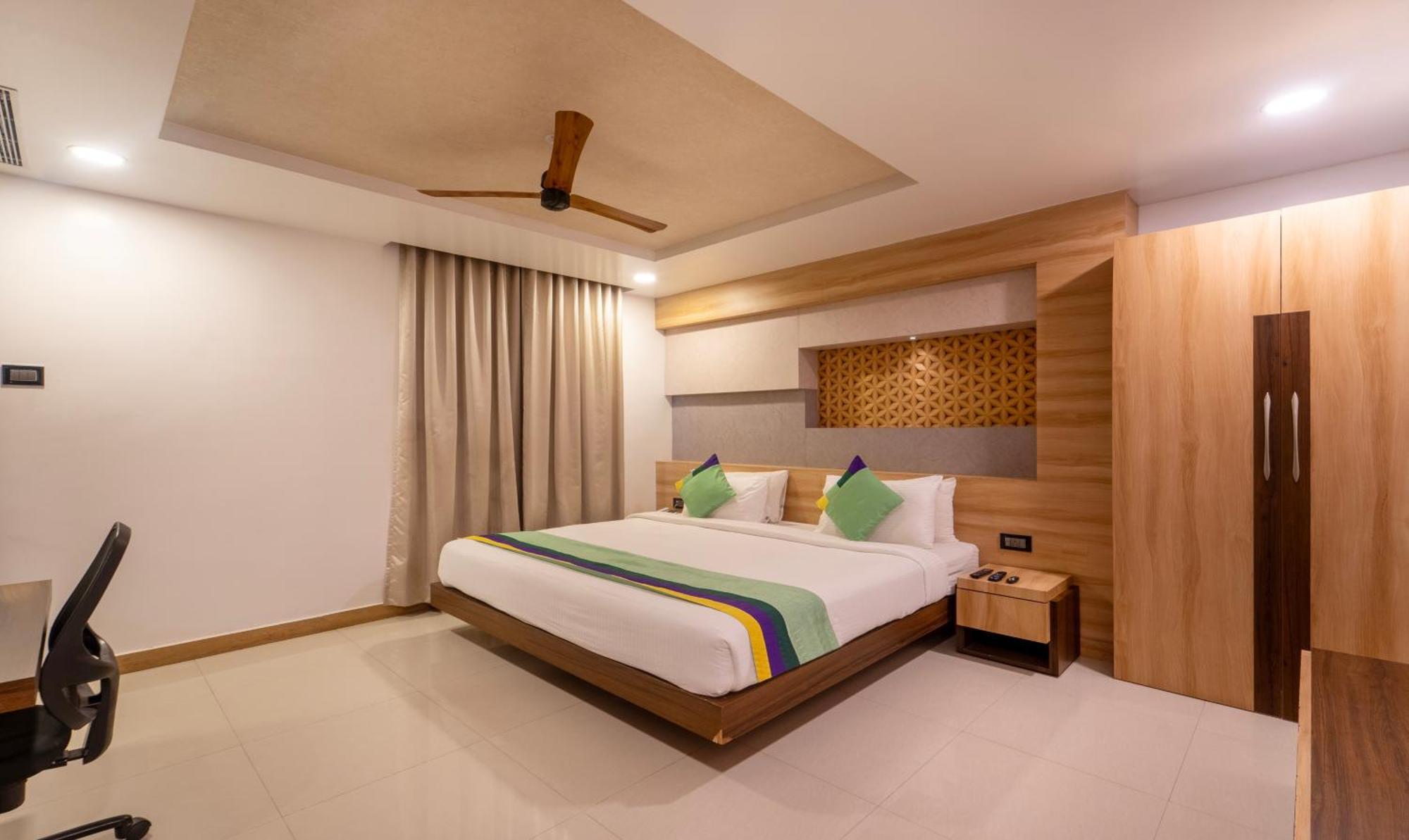 Treebo Golden Swan Pammal Hotel Chennai Bagian luar foto
