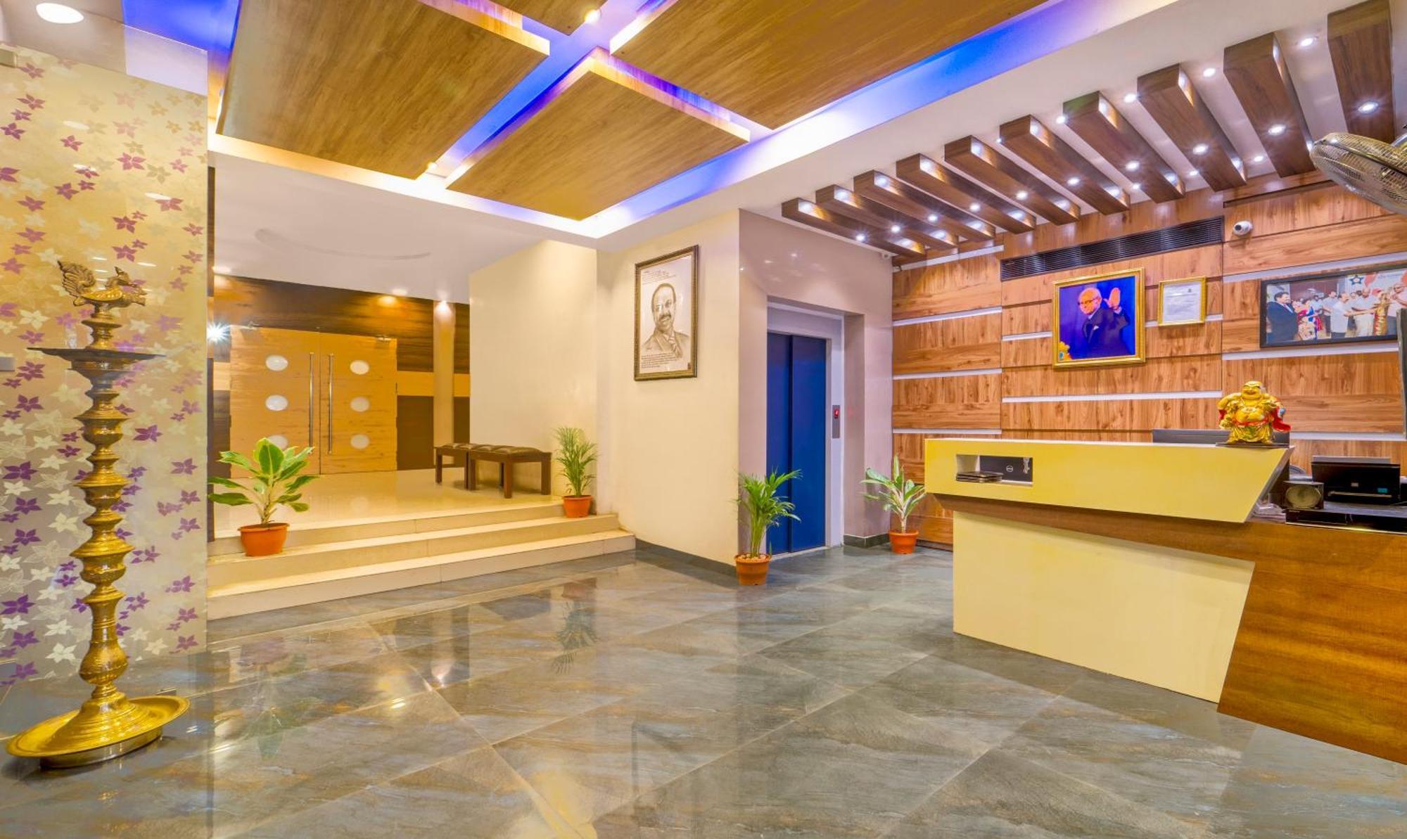 Treebo Golden Swan Pammal Hotel Chennai Bagian luar foto